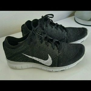 Nike Flyknit TR 5 RARE black Glitter